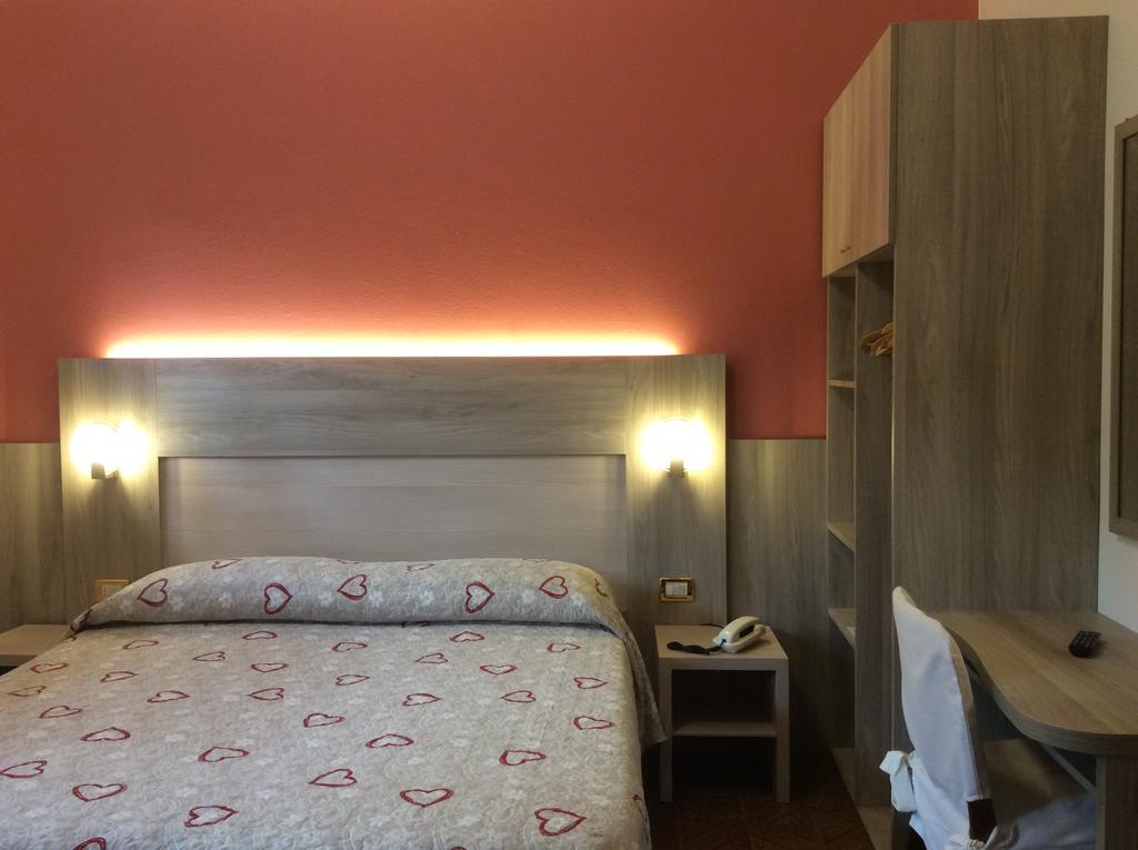 Albergo Ristorante Scanapa Castione della Presolana Exterior foto